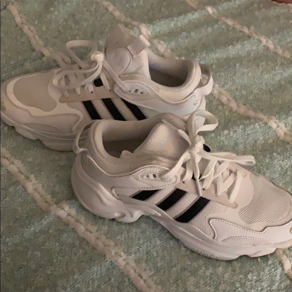 Adidas magmur runner size 8